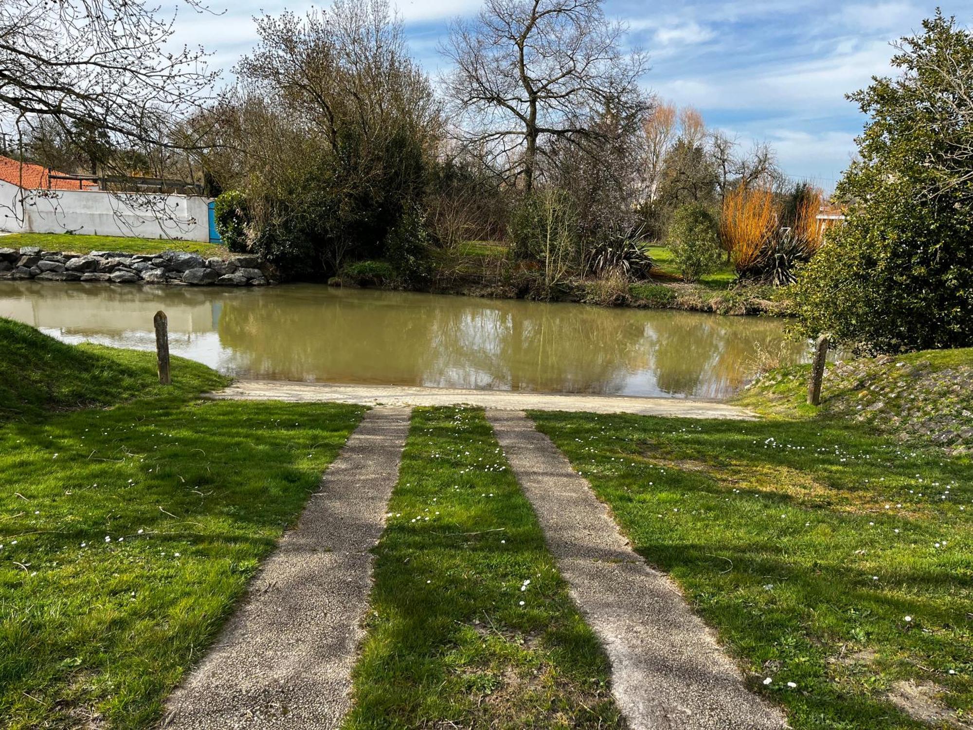 La Maison Du Bonheur Le Gué-de-Velluire Exteriér fotografie